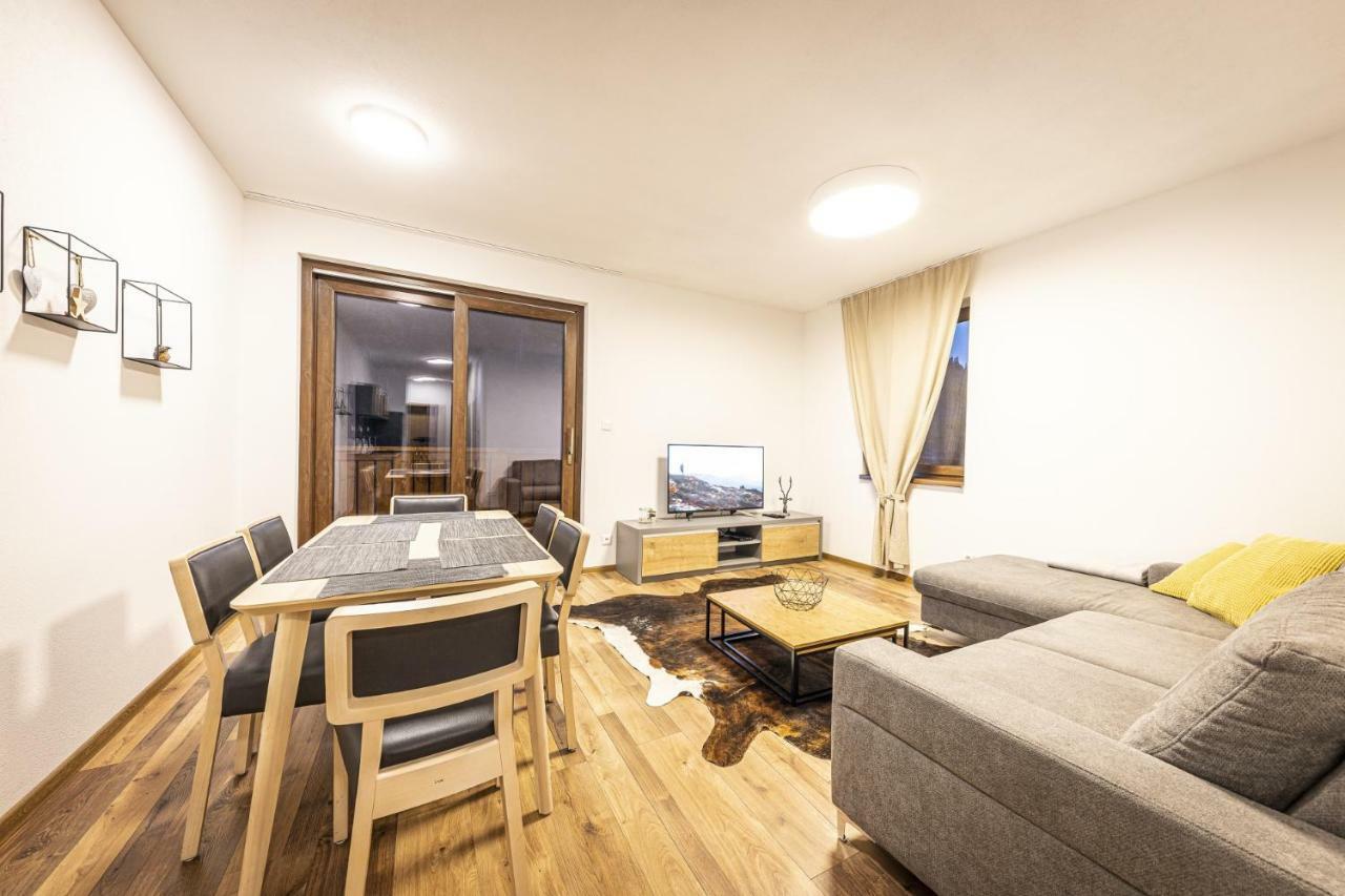 Apartmanovy Dom Poludnica - Chopok Juh Tale Eksteriør bilde