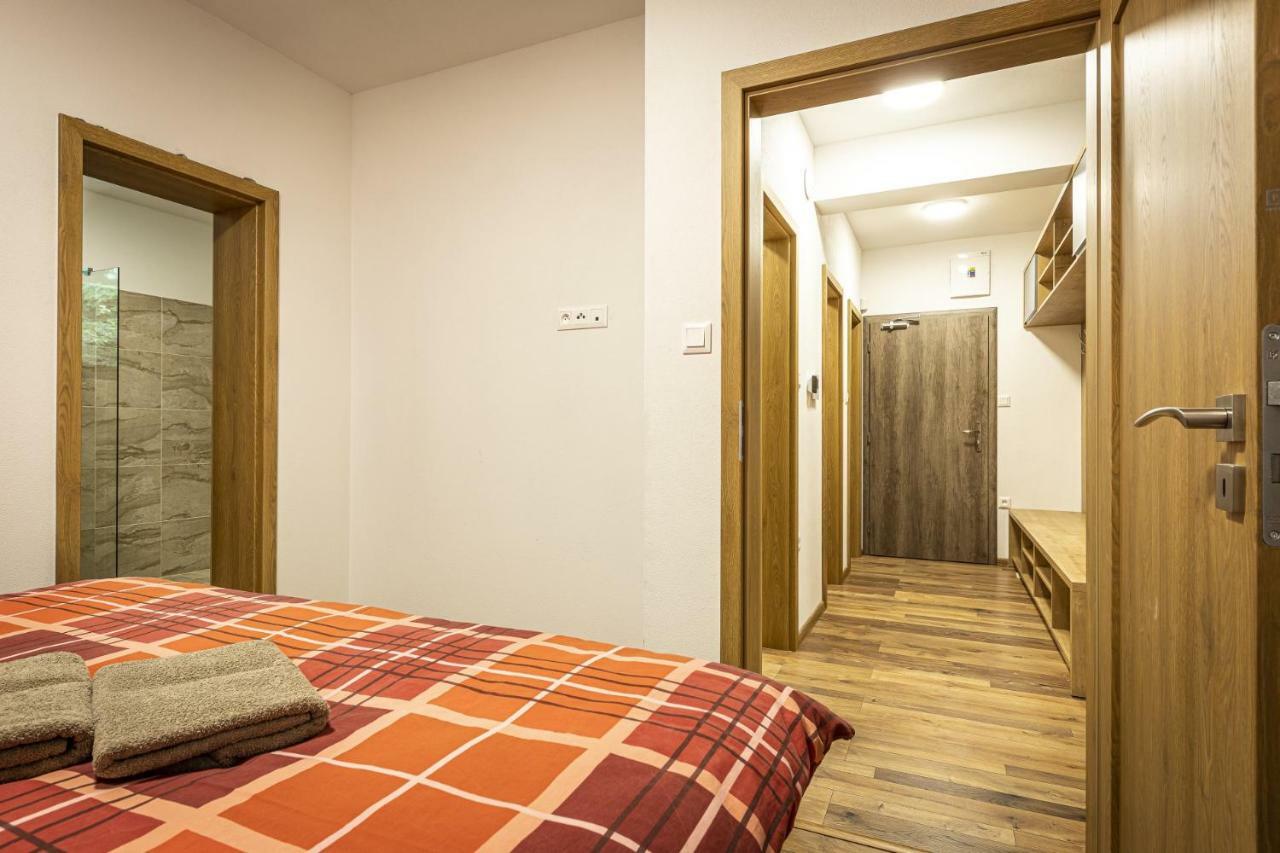 Apartmanovy Dom Poludnica - Chopok Juh Tale Eksteriør bilde