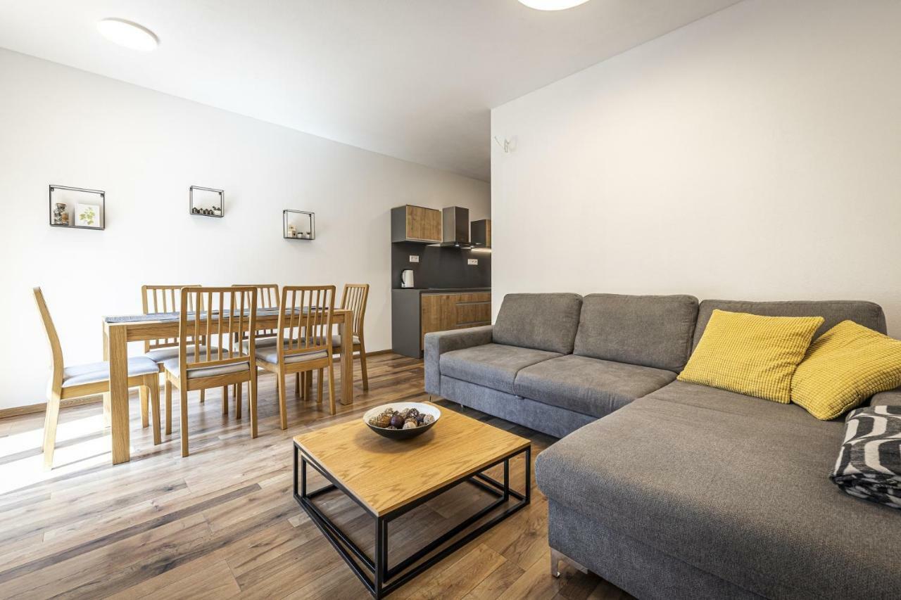 Apartmanovy Dom Poludnica - Chopok Juh Tale Eksteriør bilde