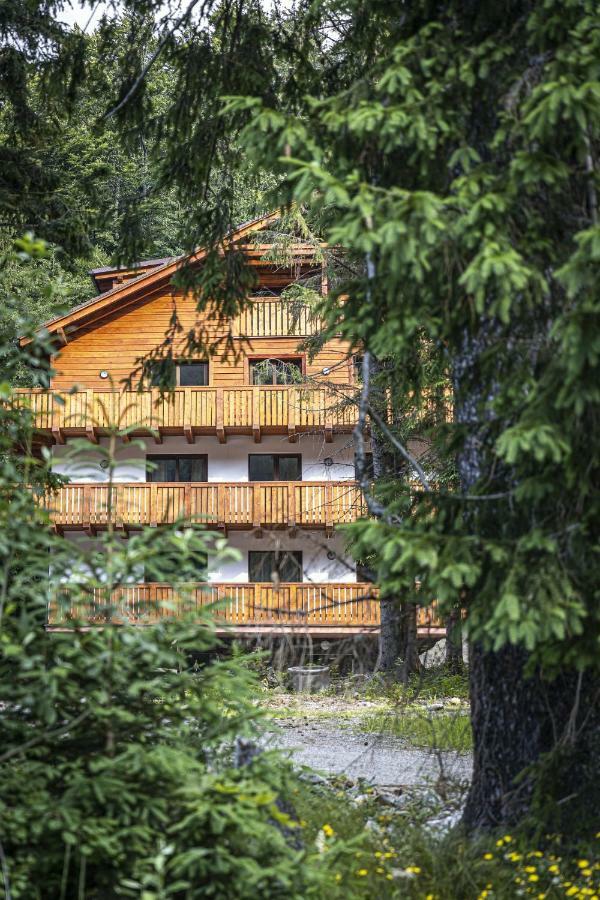 Apartmanovy Dom Poludnica - Chopok Juh Tale Eksteriør bilde