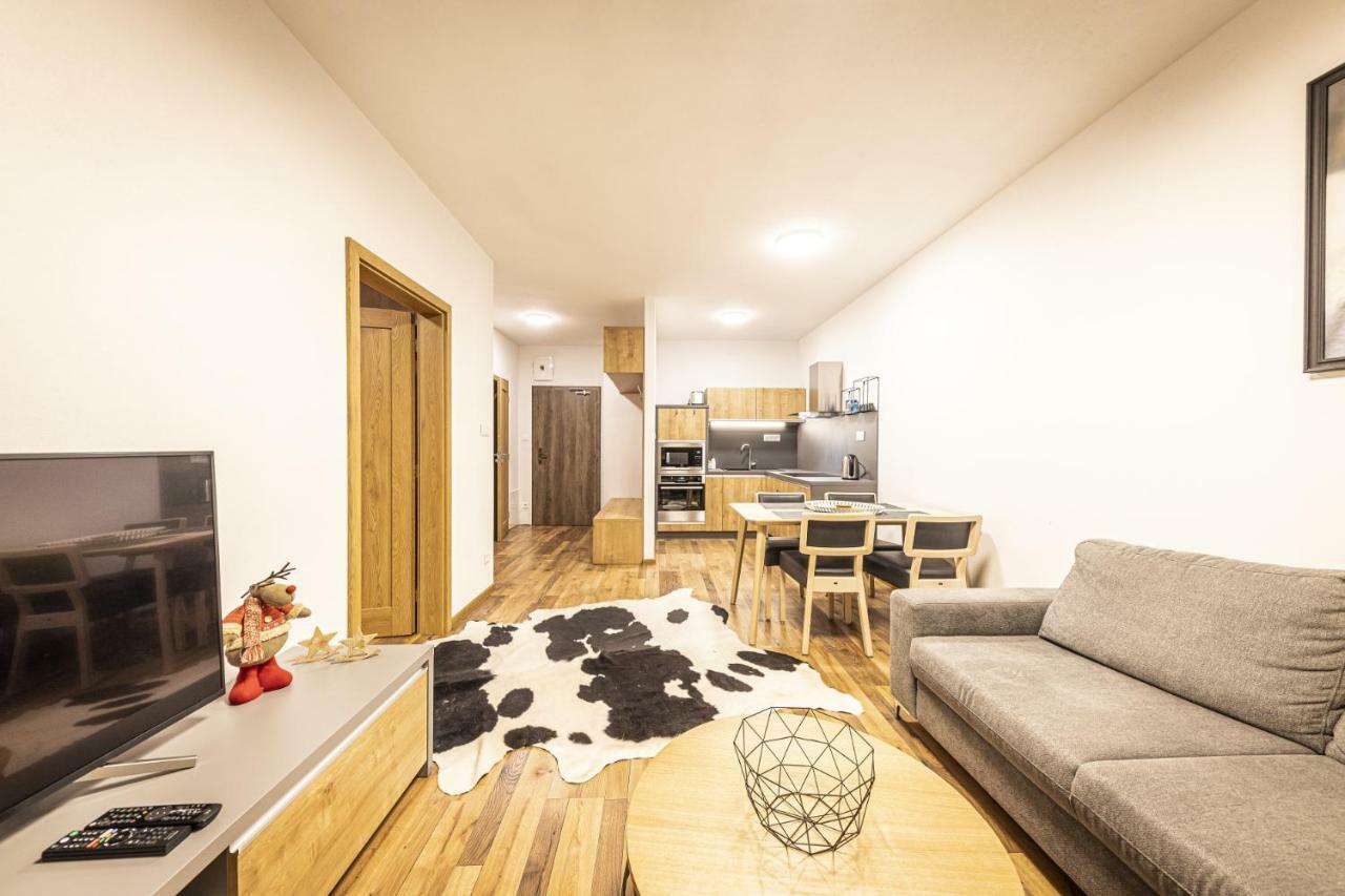 Apartmanovy Dom Poludnica - Chopok Juh Tale Eksteriør bilde