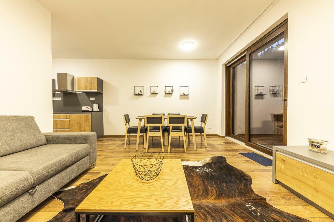 Apartmanovy Dom Poludnica - Chopok Juh Tale Eksteriør bilde