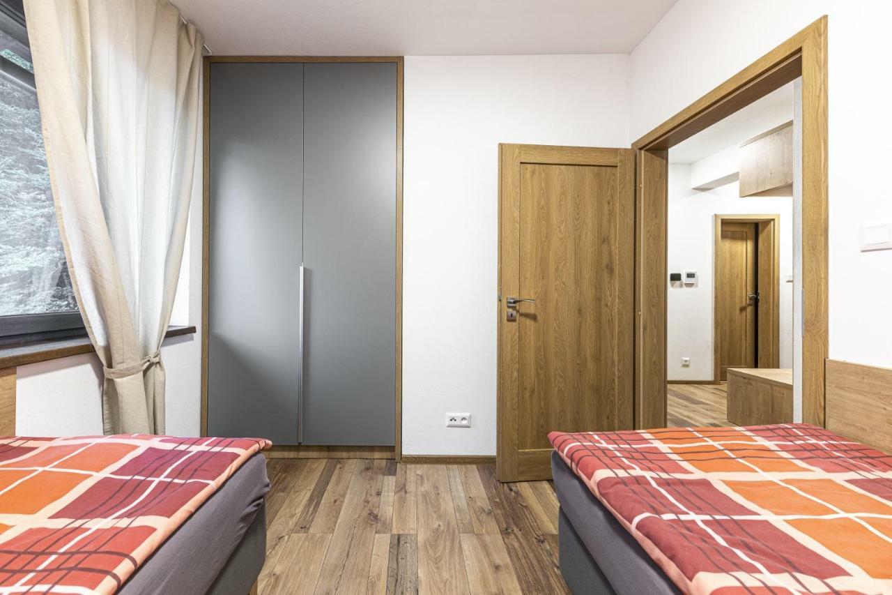 Apartmanovy Dom Poludnica - Chopok Juh Tale Eksteriør bilde