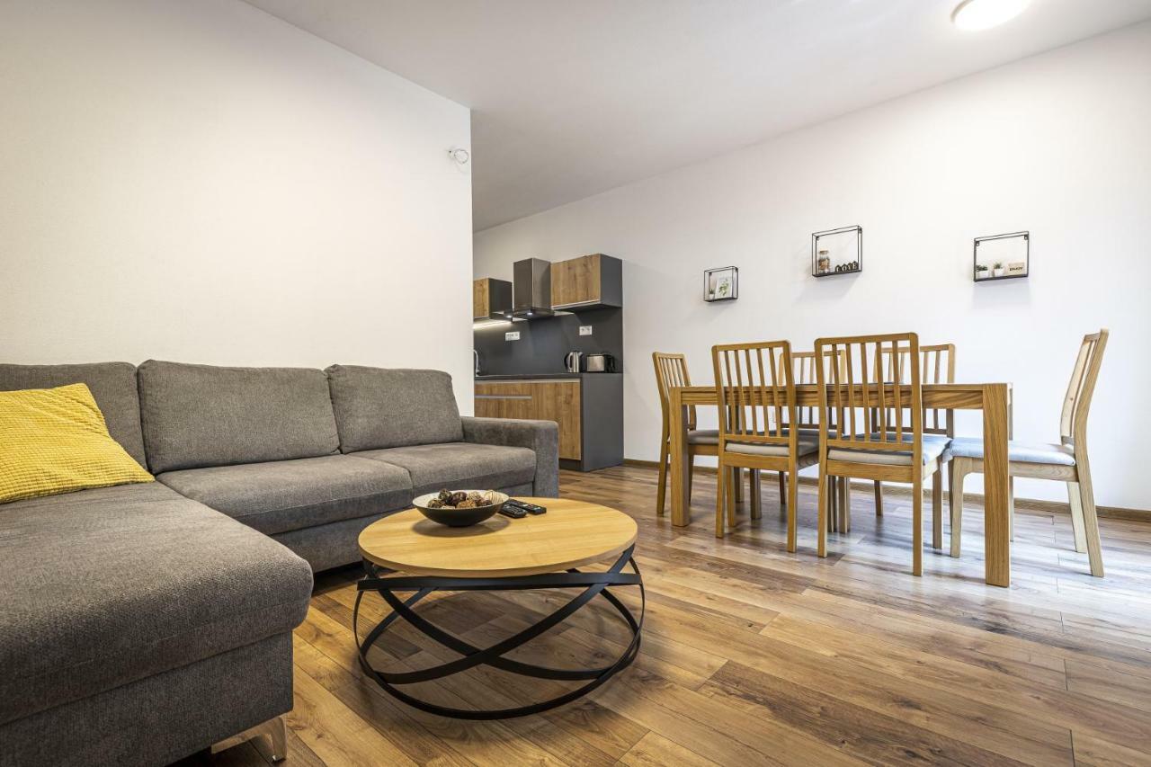 Apartmanovy Dom Poludnica - Chopok Juh Tale Eksteriør bilde